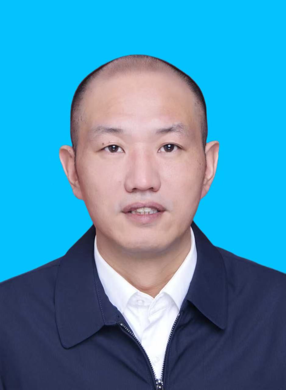 領(lǐng)導(dǎo)照片.jpg